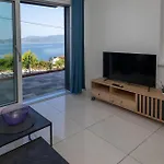 Cozy In With Wifi Apartman Komarna