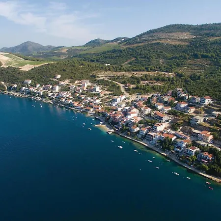 1 Bedroom Lovely In *