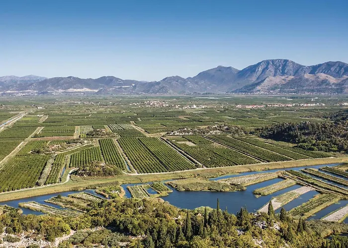 1 Bedroom Lovely In Διαμέρισμα Komarna