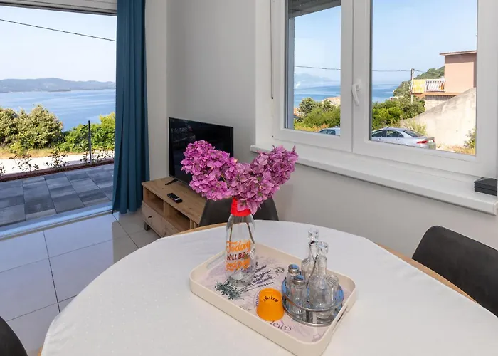 1 Bedroom Lovely In Komarna